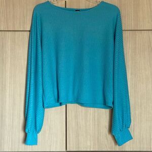 Turquoise Blue Slightly Cropped Crewneck Ribbed Top L 8/10 Long Dolman Sleeve